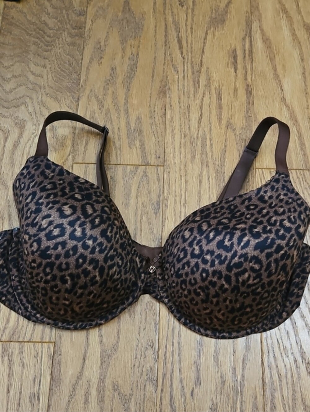 Victoria's Secret Body by Victoria Perfect Full Coverage Bra 40DD Leopard